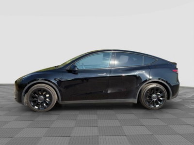 Tesla Model Y rwd (2)