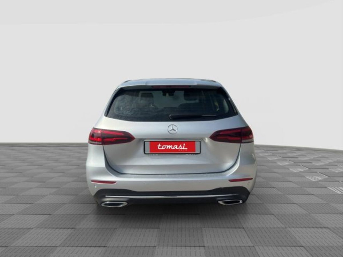 Mercedes-Benz CLA Shooting Brake 180 d Automatic Shooting Brake Sport (4)