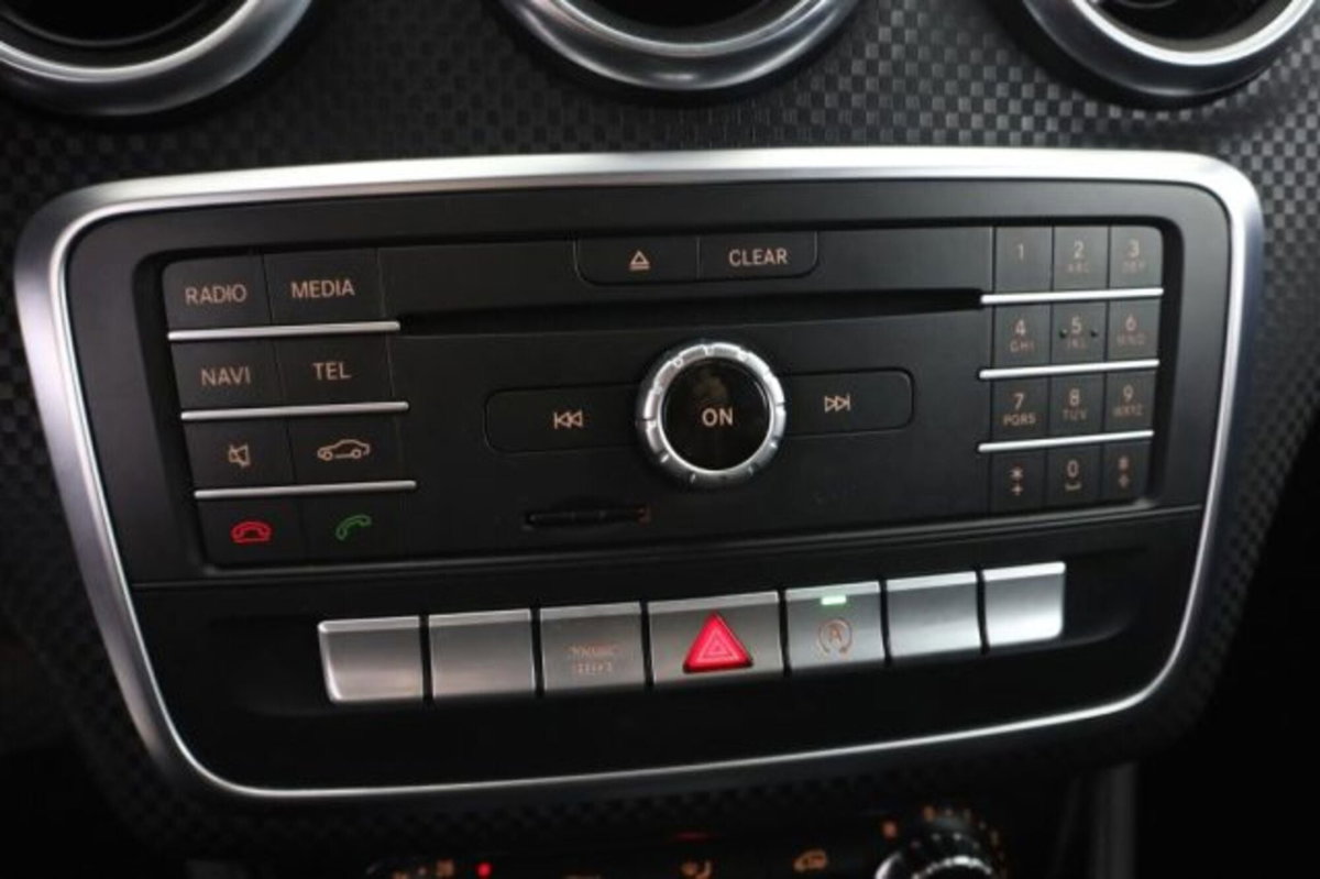 Mercedes-Benz Classe A 180 d Automatic Sport (12)