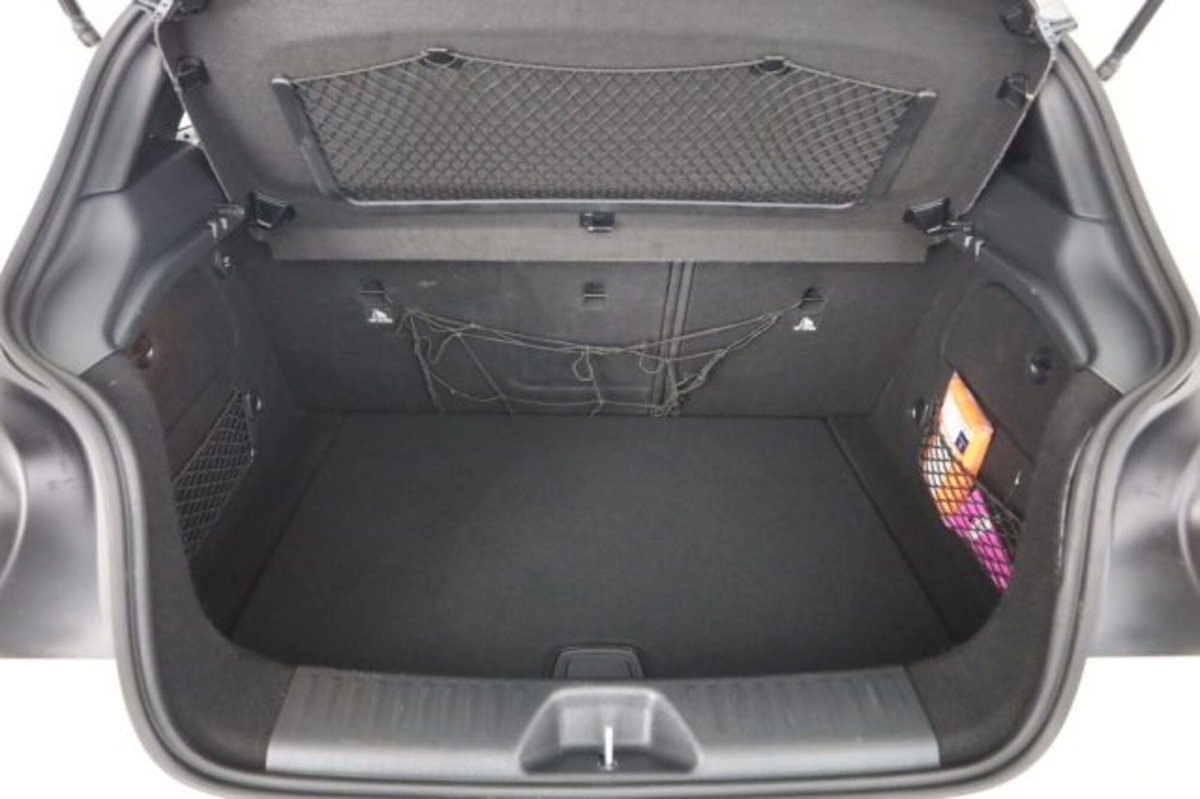Mercedes-Benz Classe A 180 d Automatic Sport (5)