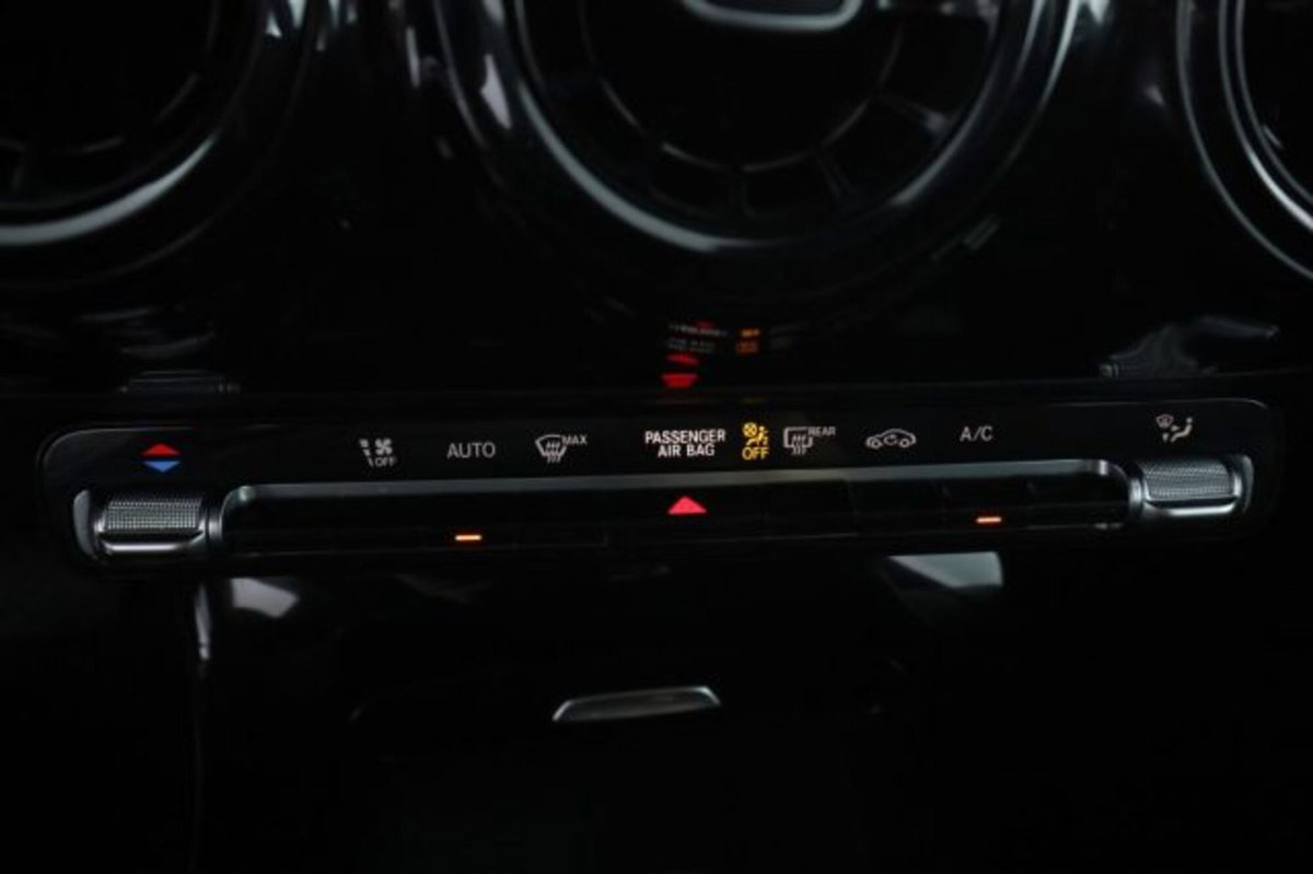 Mercedes-Benz Classe A 180 Automatic Executive (11)