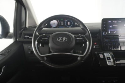 Hyundai Staria 2.2 awd auto (14)