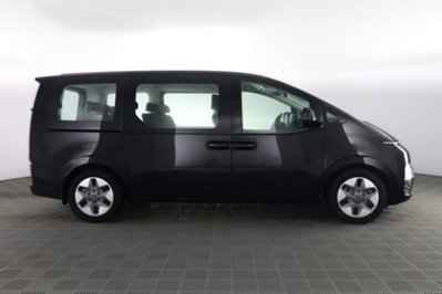 Hyundai Staria 2.2 awd auto (3)