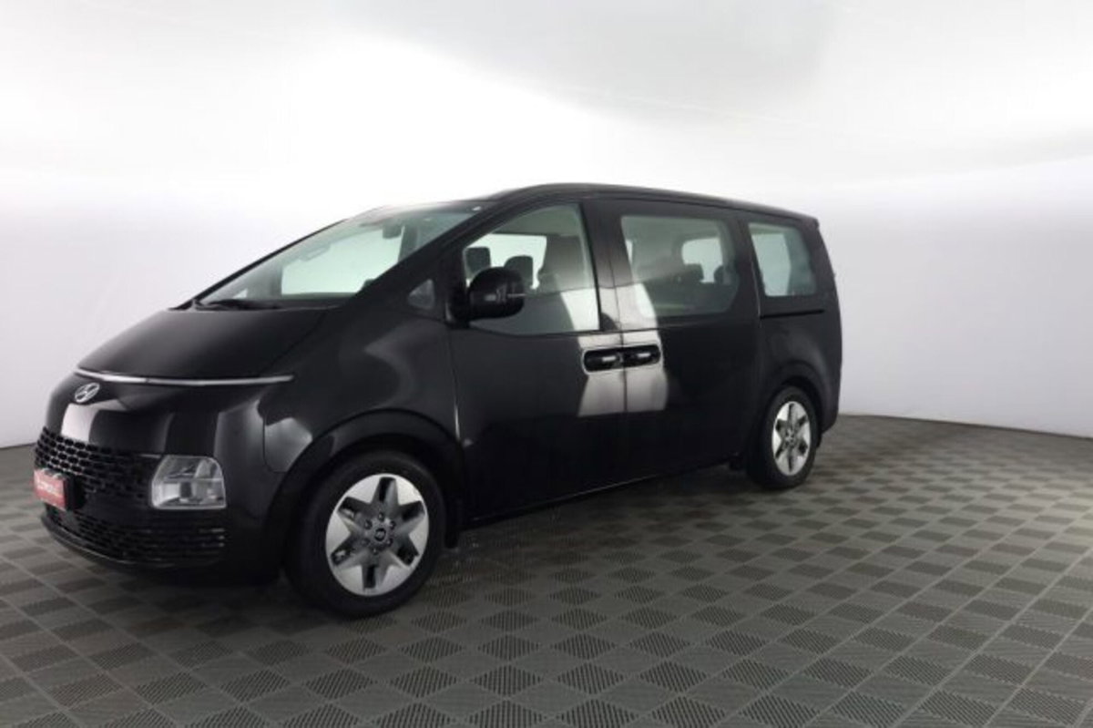 Hyundai Staria 2.2 awd auto (8)