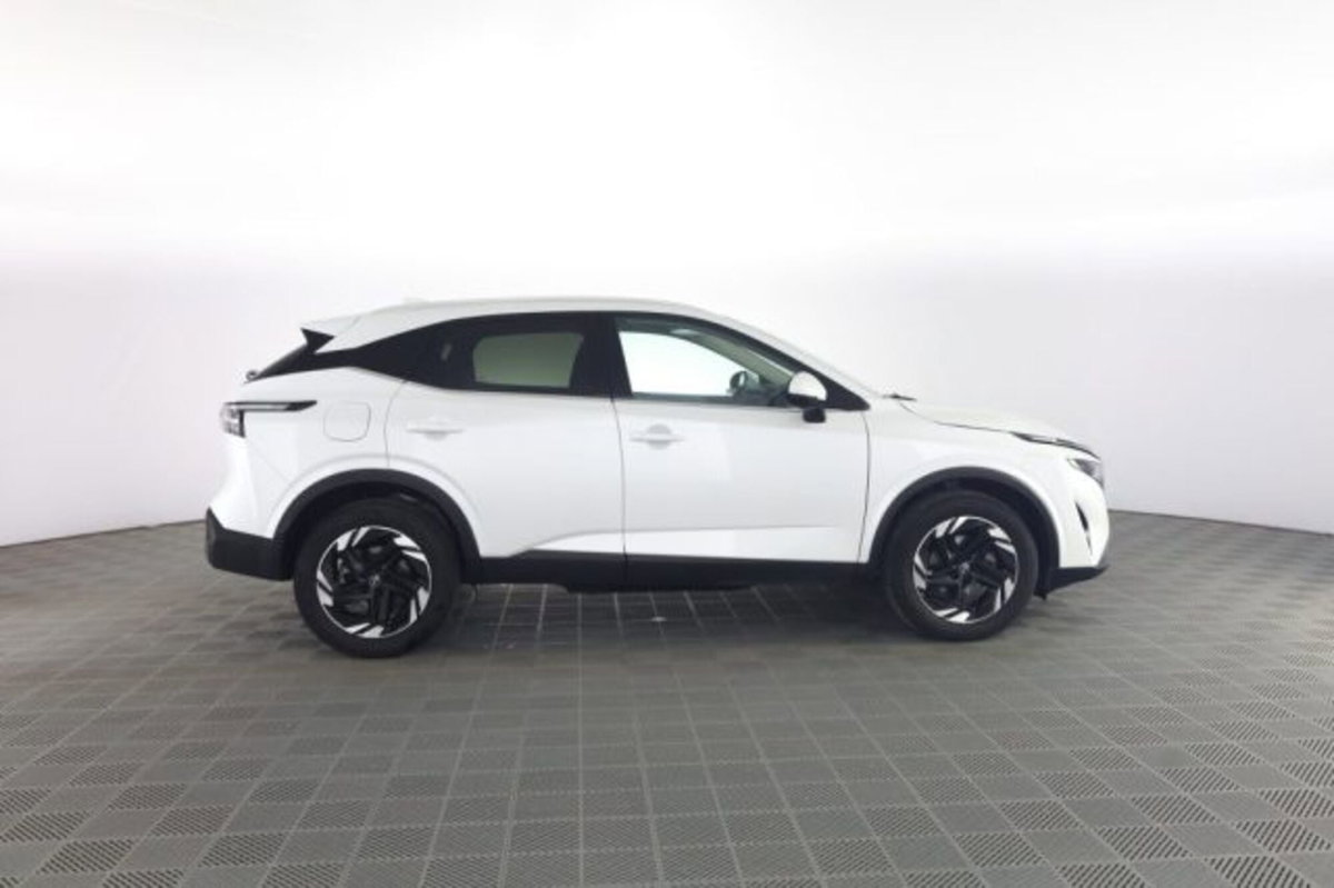 Nissan Qashqai 1.3 mhev N-Connecta 2wd 140cv (3)