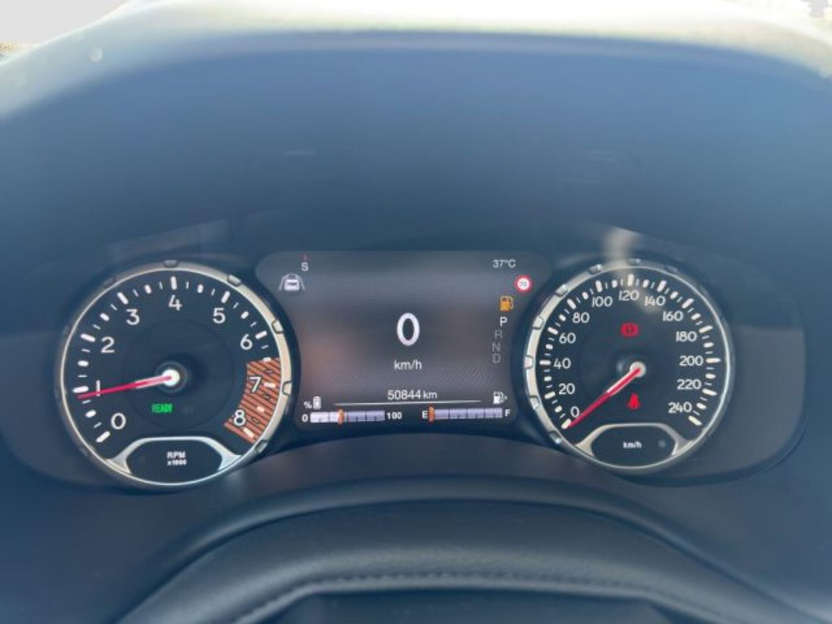 Jeep Renegade 1.5 Turbo T4 MHEV Limited (14)
