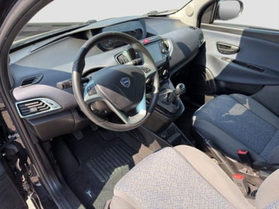 Lancia Ypsilon 1.0 FireFly 5 porte S&S Hybrid Gold Plus (9)