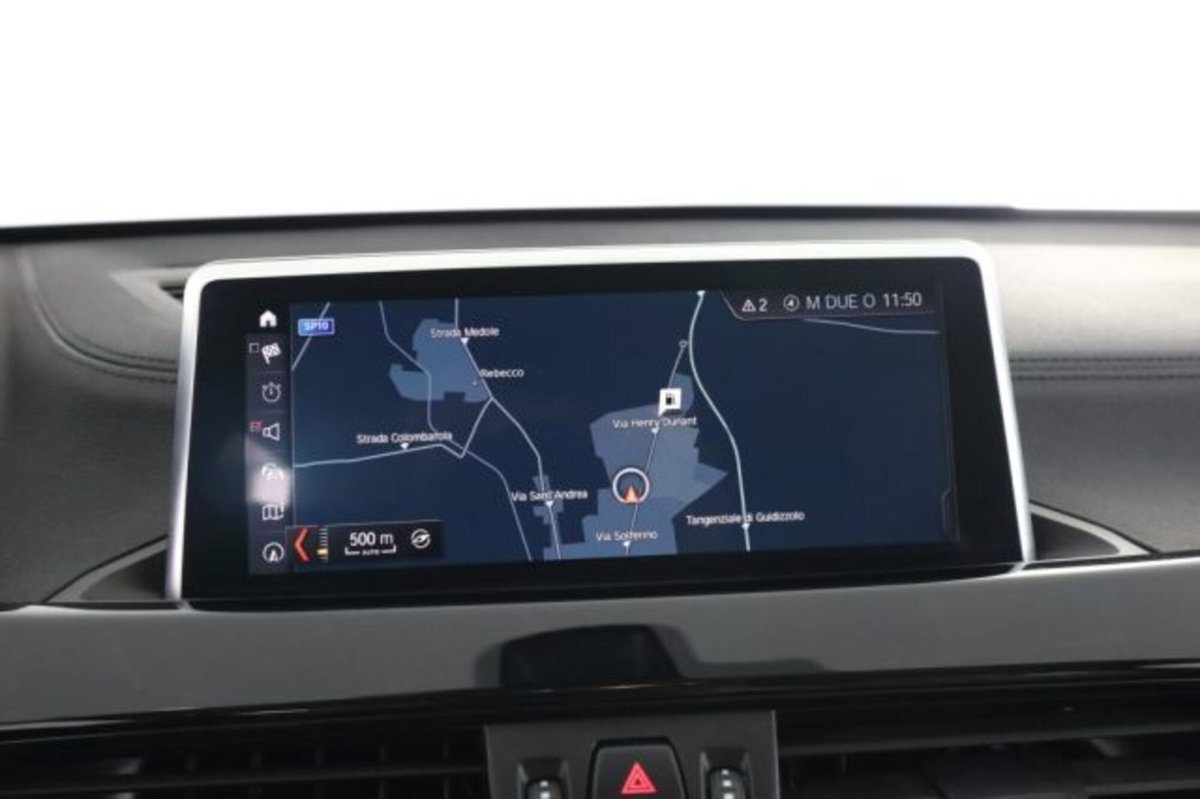 BMW X1 sDrive16d xLine Plus (11)