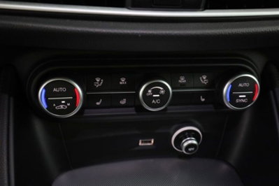 Alfa Romeo Stelvio Stelvio 2.2 Turbodiesel 210 CV AT8 Q4 Veloce (13)