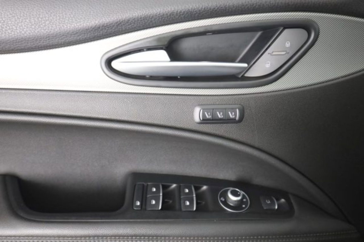 Alfa Romeo Stelvio Stelvio 2.2 Turbodiesel 210 CV AT8 Q4 Veloce (16)