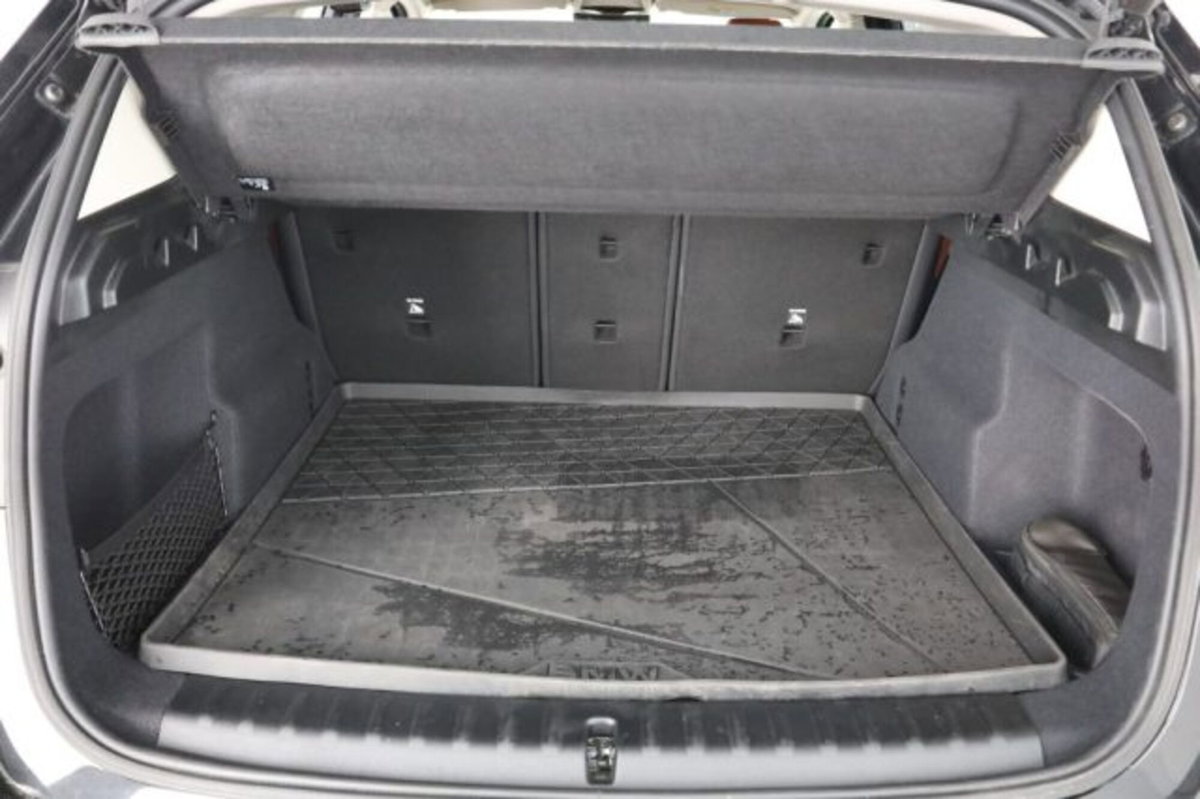 BMW X1 sDrive 18d xLine (6)