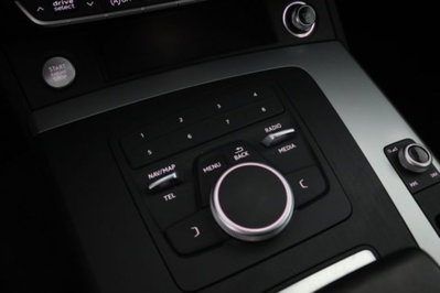 Audi Q5 40 TDI quattro S tronic Business (15)