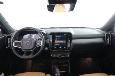 Volvo XC40 B4 AWD Geartronic Inscription (4)