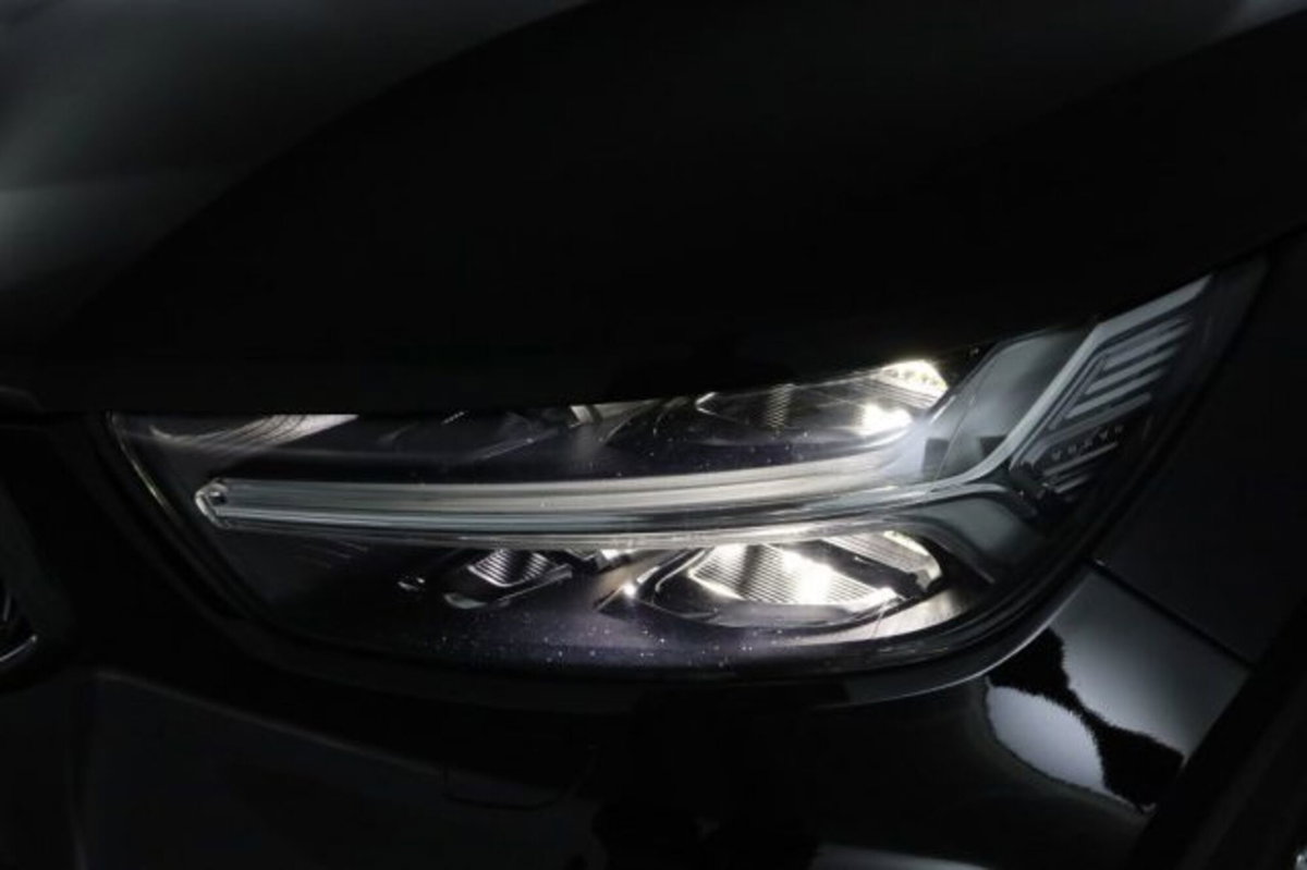 Volvo XC40 B4 AWD Geartronic Inscription (9)