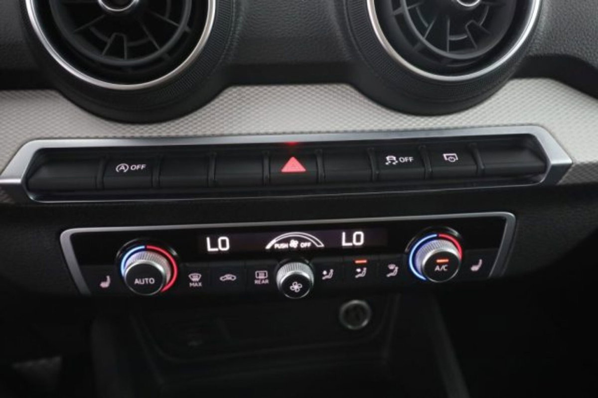 Audi Q2 Q2 35 TFSI S tronic Admired Advanced (12)