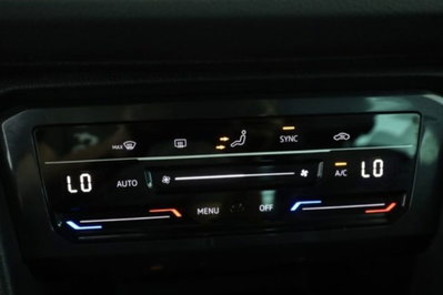 Volkswagen Tiguan 2.0 TDI 150 CV SCR DSG 4MOTION R-Line (12)