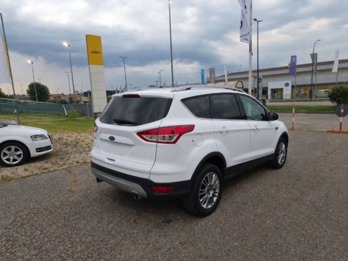 Ford Kuga 2.0 TDCI 163 CV 4WD Powershift Titanium X (2)