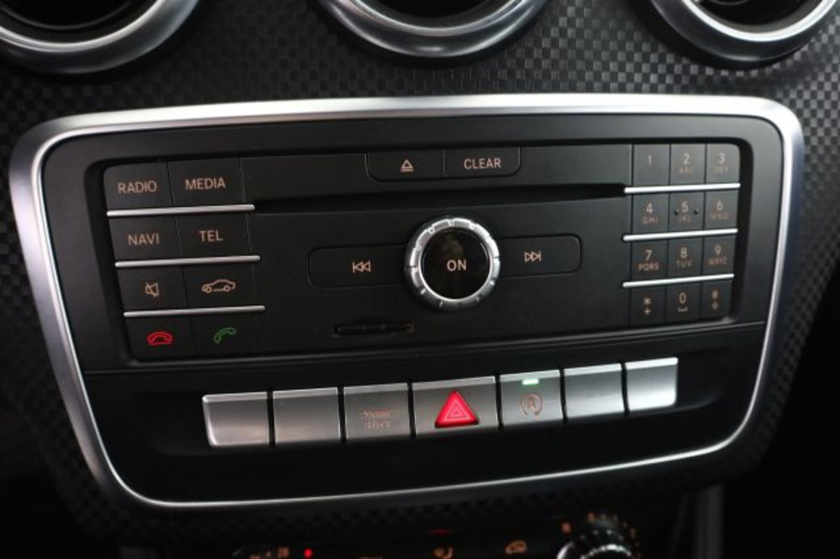 Mercedes-Benz Classe A 180 d Automatic Sport (12)
