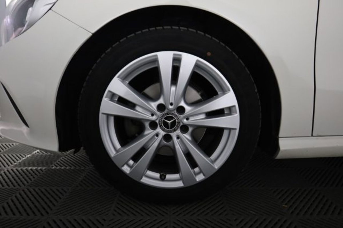 Mercedes-Benz Classe A 180 d Automatic Sport (7)