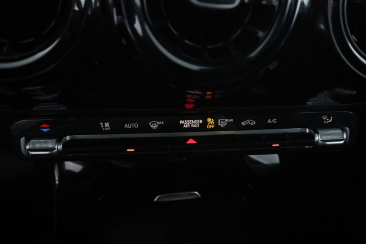Mercedes-Benz Classe A 180 Automatic Executive (11)