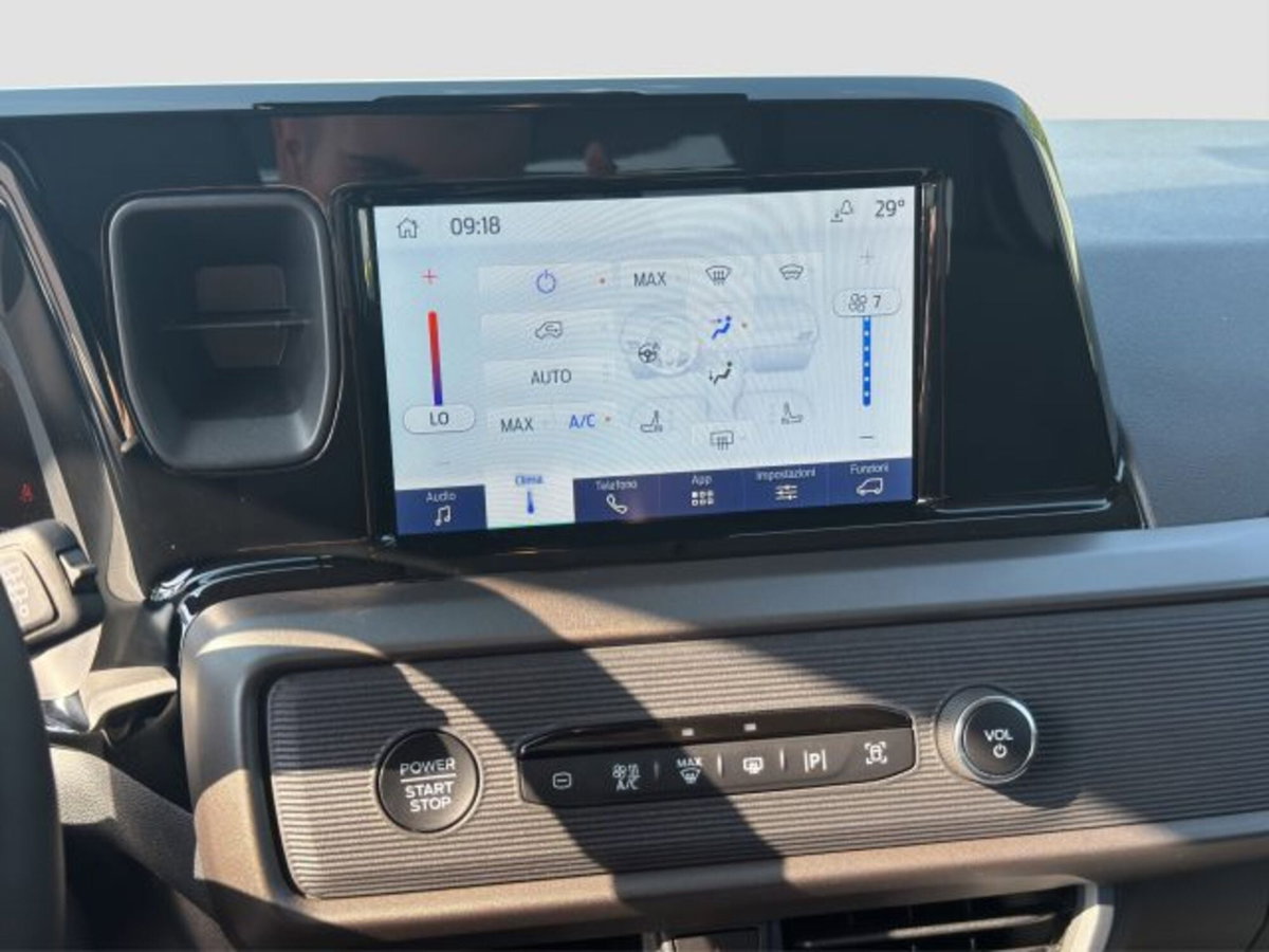 Ford Tourneo Courier 1.0 ecoboost 125cv Titanium powershift (17)
