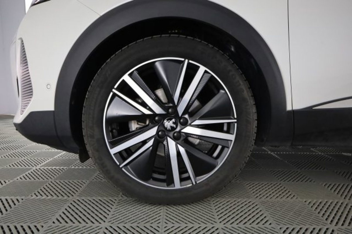 Peugeot 3008 BlueHDi 130 S&S EAT8 GT Pack (8)