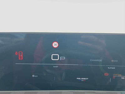 Peugeot 3008 1.2 hybrid GT Exclusive 145cv e-dcs6 (14)
