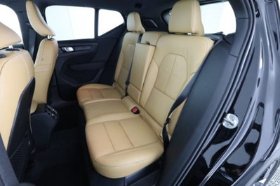 Volvo XC40 B4 AWD Geartronic Inscription (3)