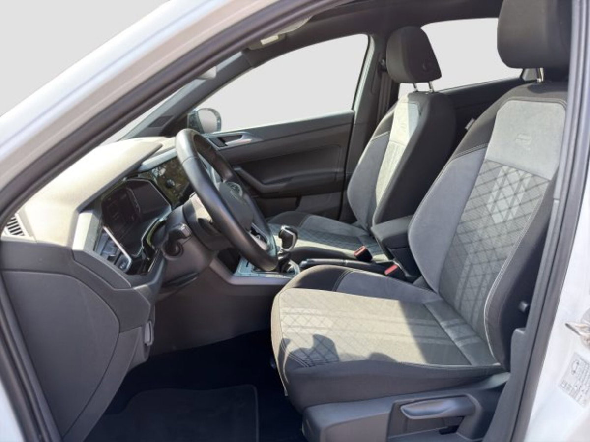 Volkswagen Taigo 1.0 tsi R-Line 115cv dsg (10)
