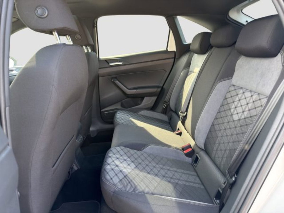 Volkswagen Taigo 1.0 tsi R-Line 115cv dsg (11)