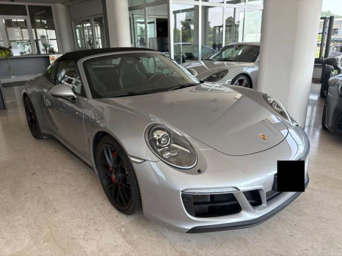 Porsche 911 Cabrio 3.0 Targa 4 GTS (2)