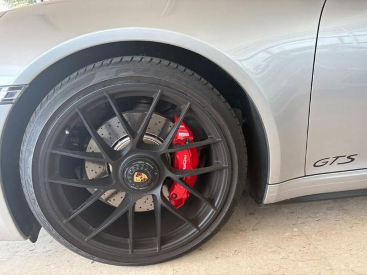 Porsche 911 Cabrio 3.0 Targa 4 GTS (5)