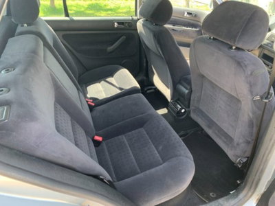 Volkswagen Golf 1.6 16V cat 5 porte Highline (10)