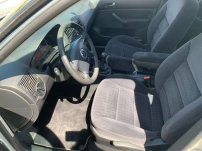 Volkswagen Golf 1.6 16V cat 5 porte Highline (11)