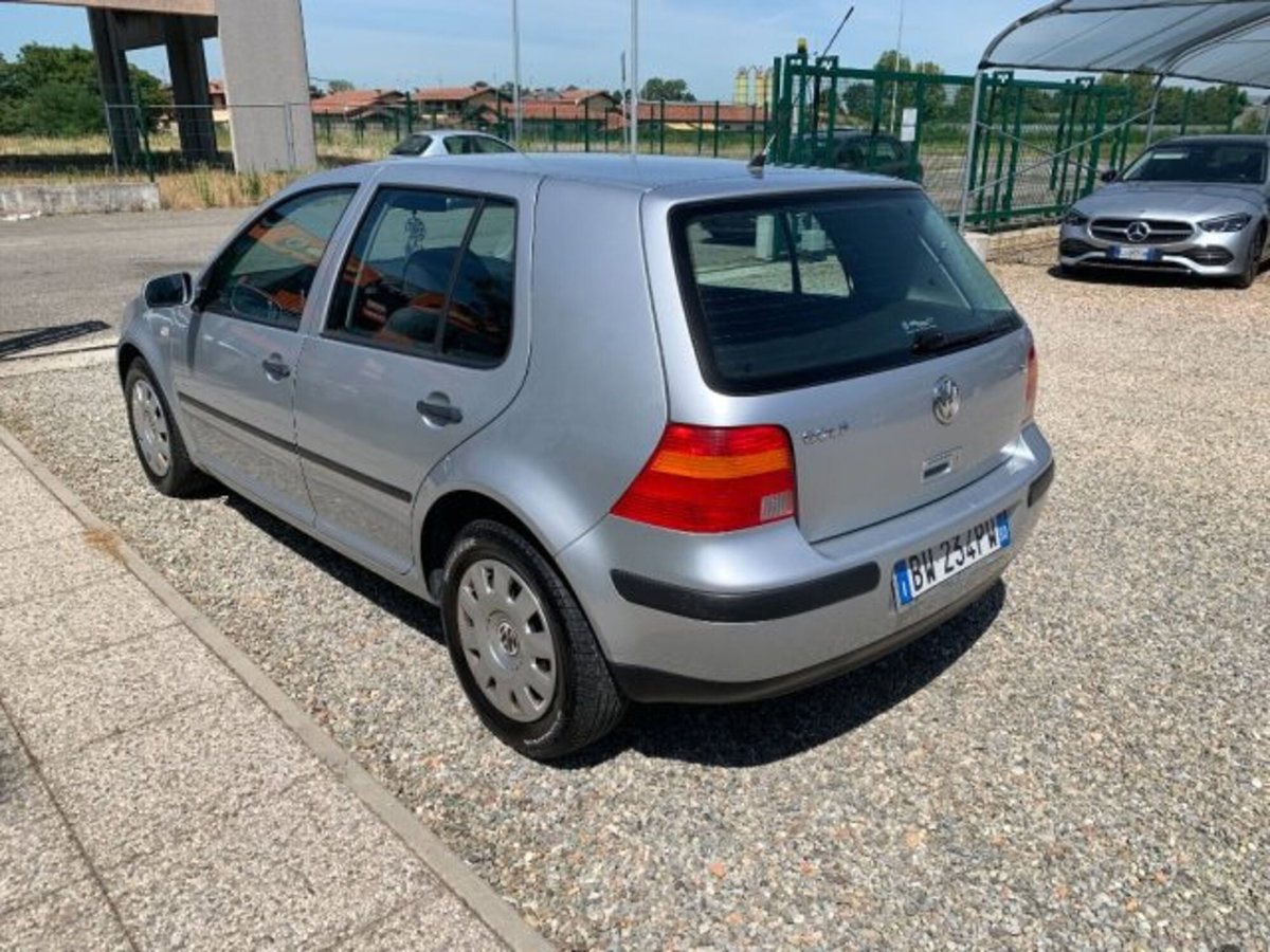 Volkswagen Golf 1.6 16V cat 5 porte Highline (3)