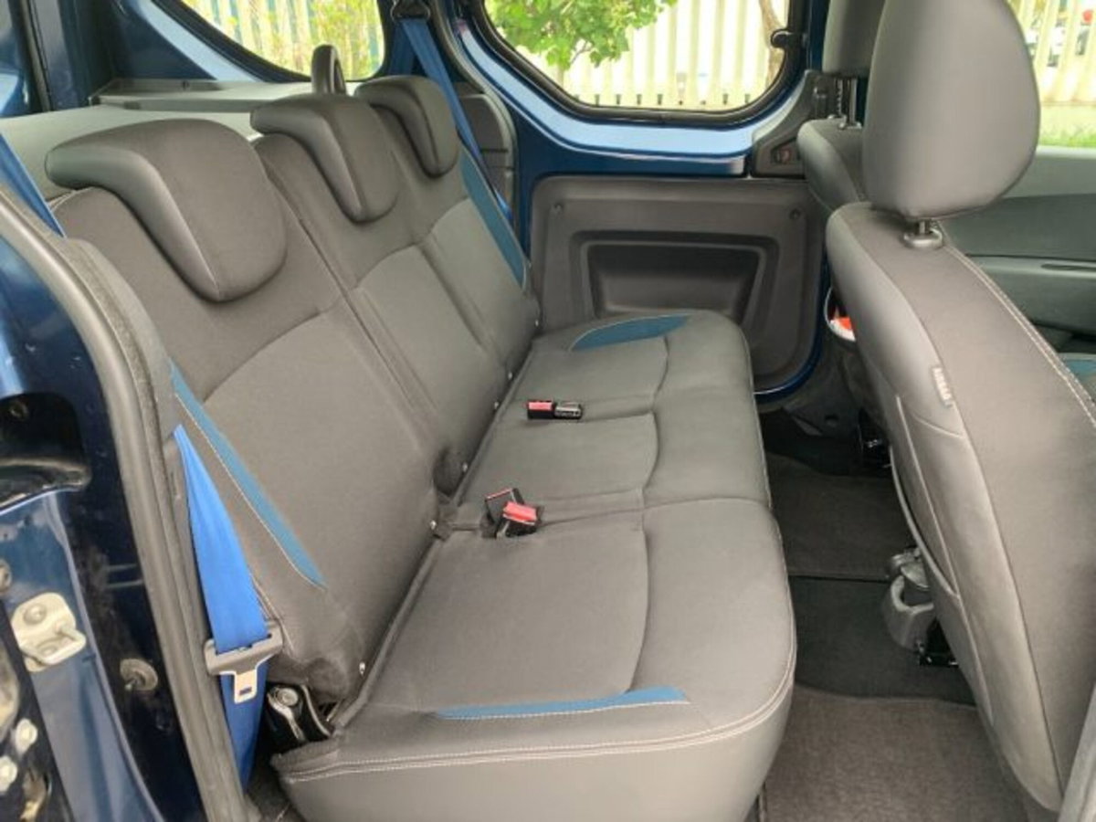 Dacia Dokker 1.5 dCi 8V 90CV Lauréate N1 (11)