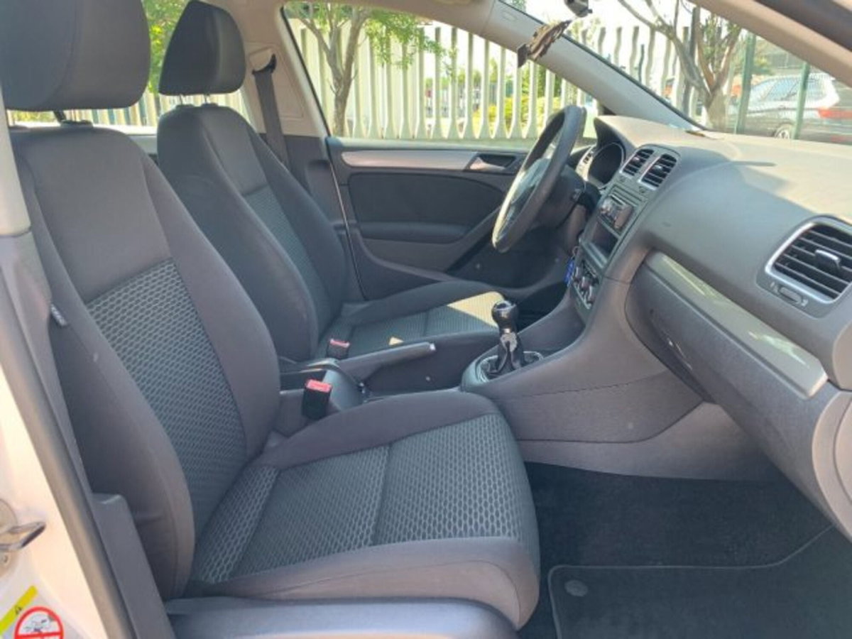 Volkswagen Golf 1.6 TDI DPF 5p. BlueMotion (12)