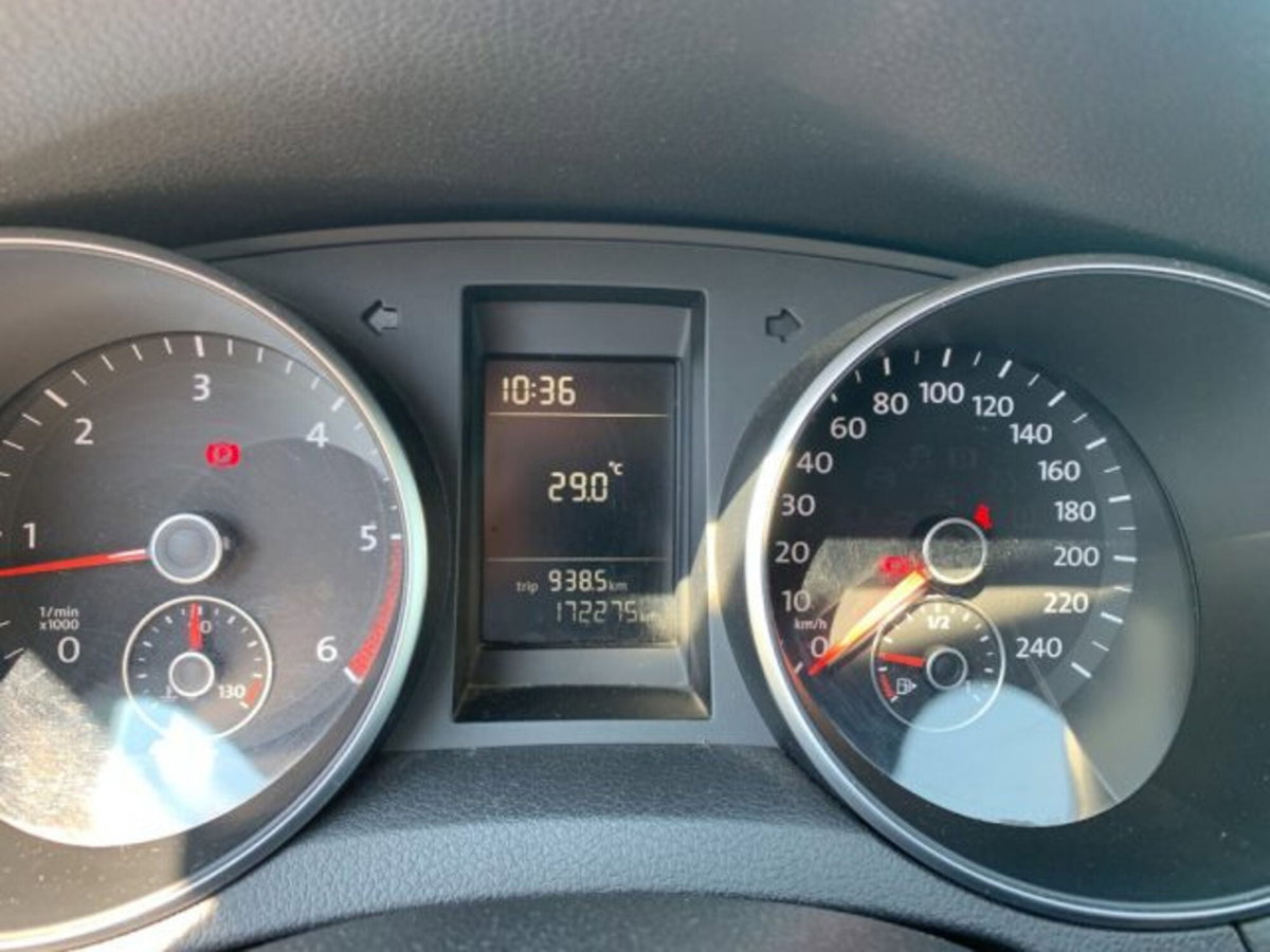 Volkswagen Golf 1.6 TDI DPF 5p. BlueMotion (14)