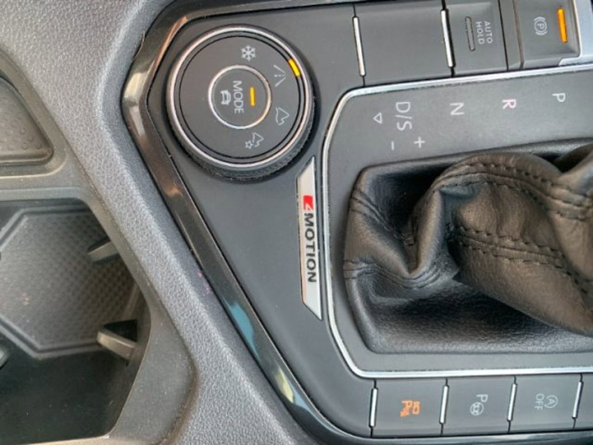 Volkswagen Tiguan 2.0 TDI 150 CV SCR DSG 4MOTION Life (19)