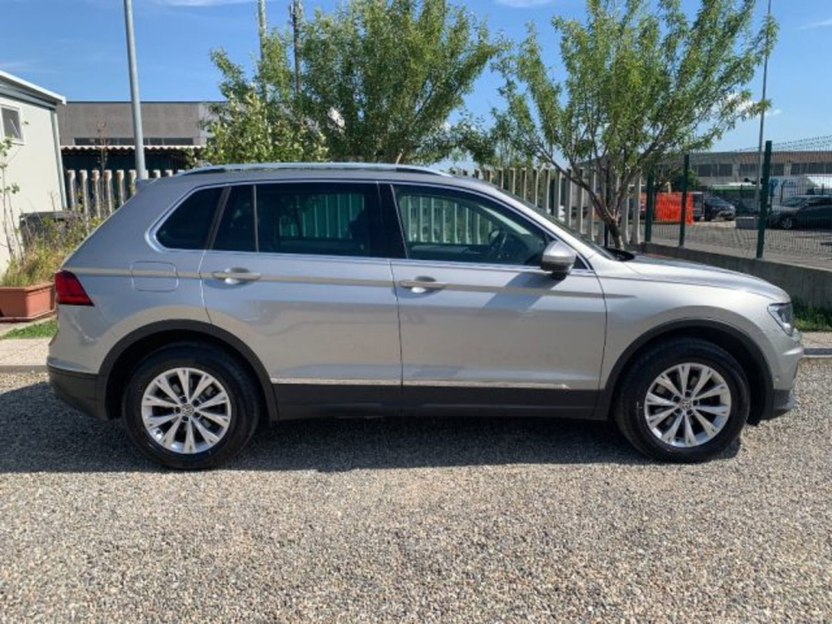 Volkswagen Tiguan 2.0 TDI 150 CV SCR DSG 4MOTION Life (4)