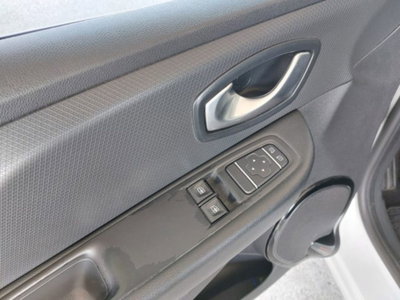 Renault Clio Sporter 1.5 dCi 8V 75CV Wave (13)