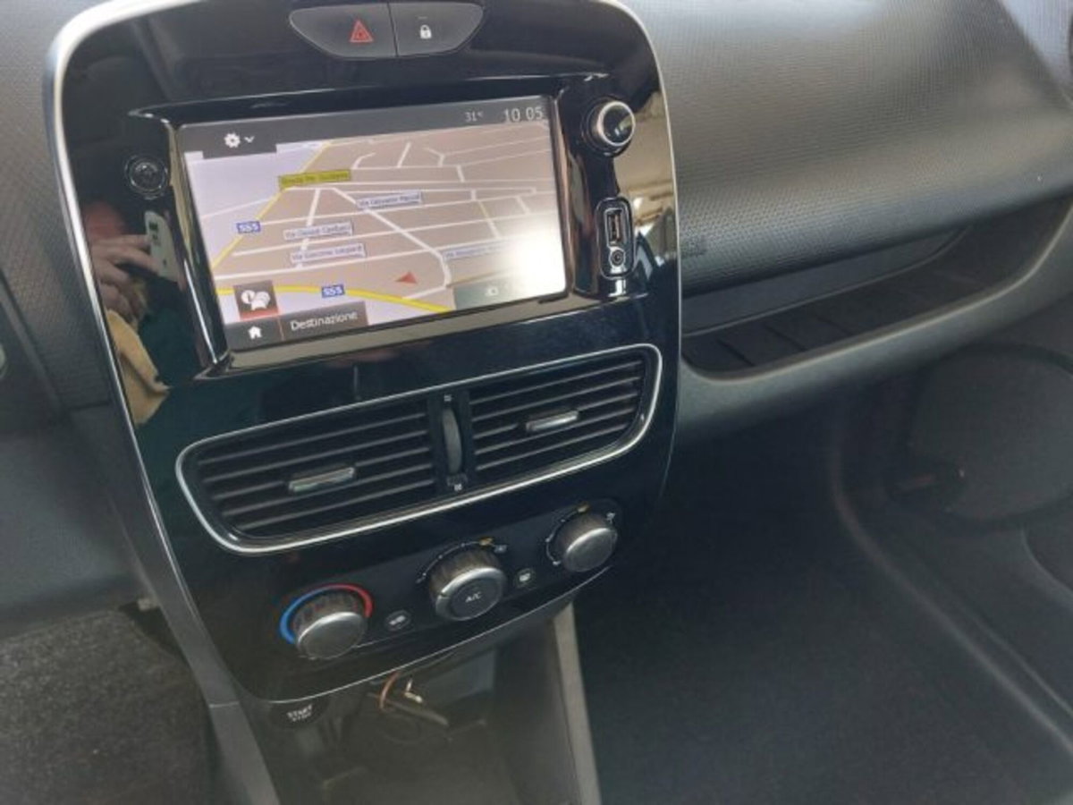 Renault Clio Sporter 1.5 dCi 8V 75CV Wave (16)