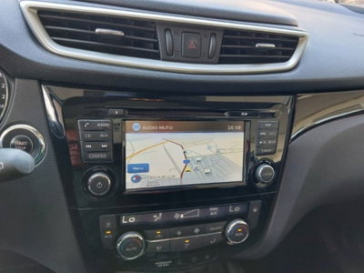 Nissan Qashqai 1.5 dCi N-Connecta (17)