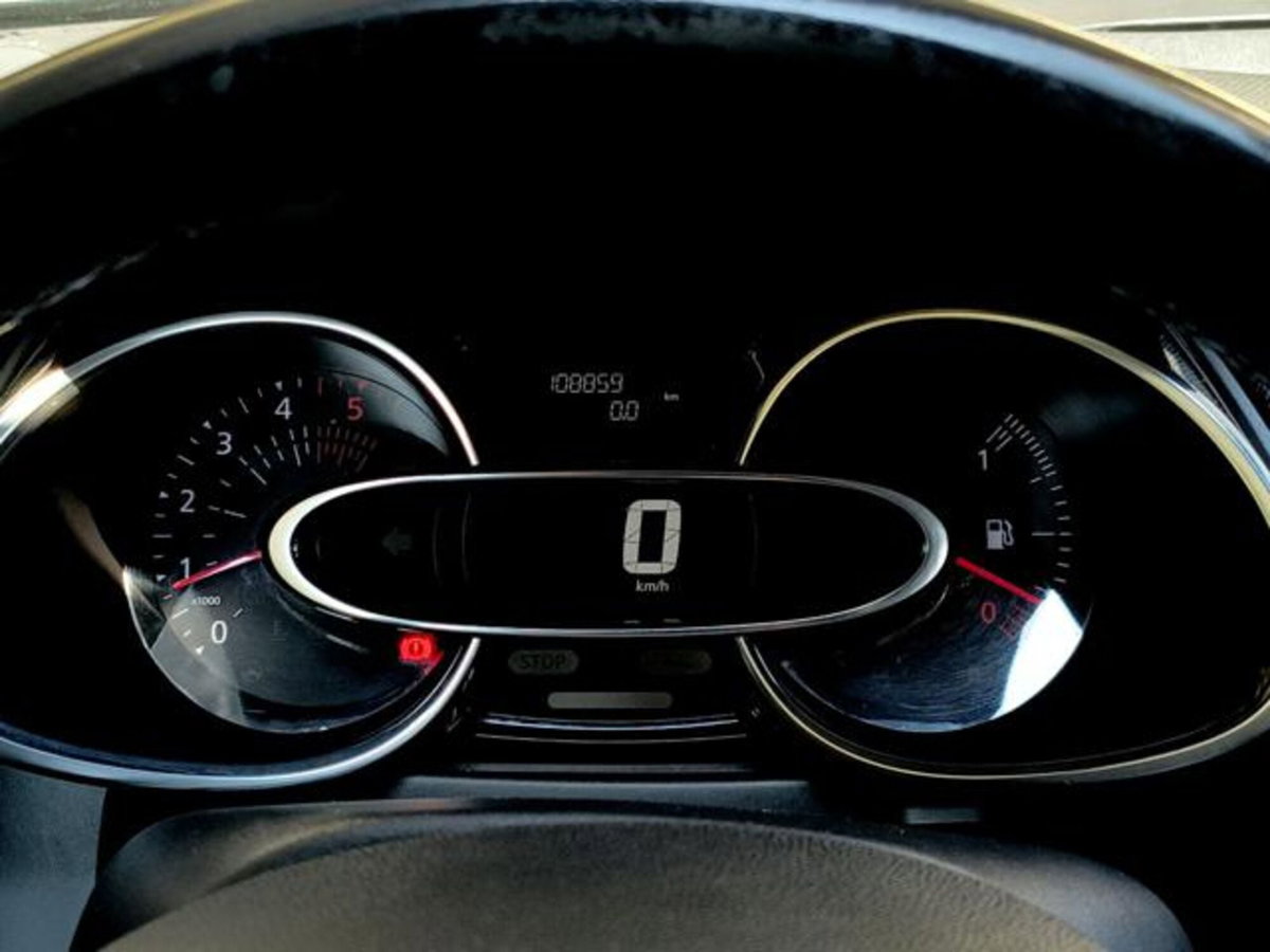 Renault Clio dCi 8V 90CV Start&Stop 5 porte Energy Intens (9)