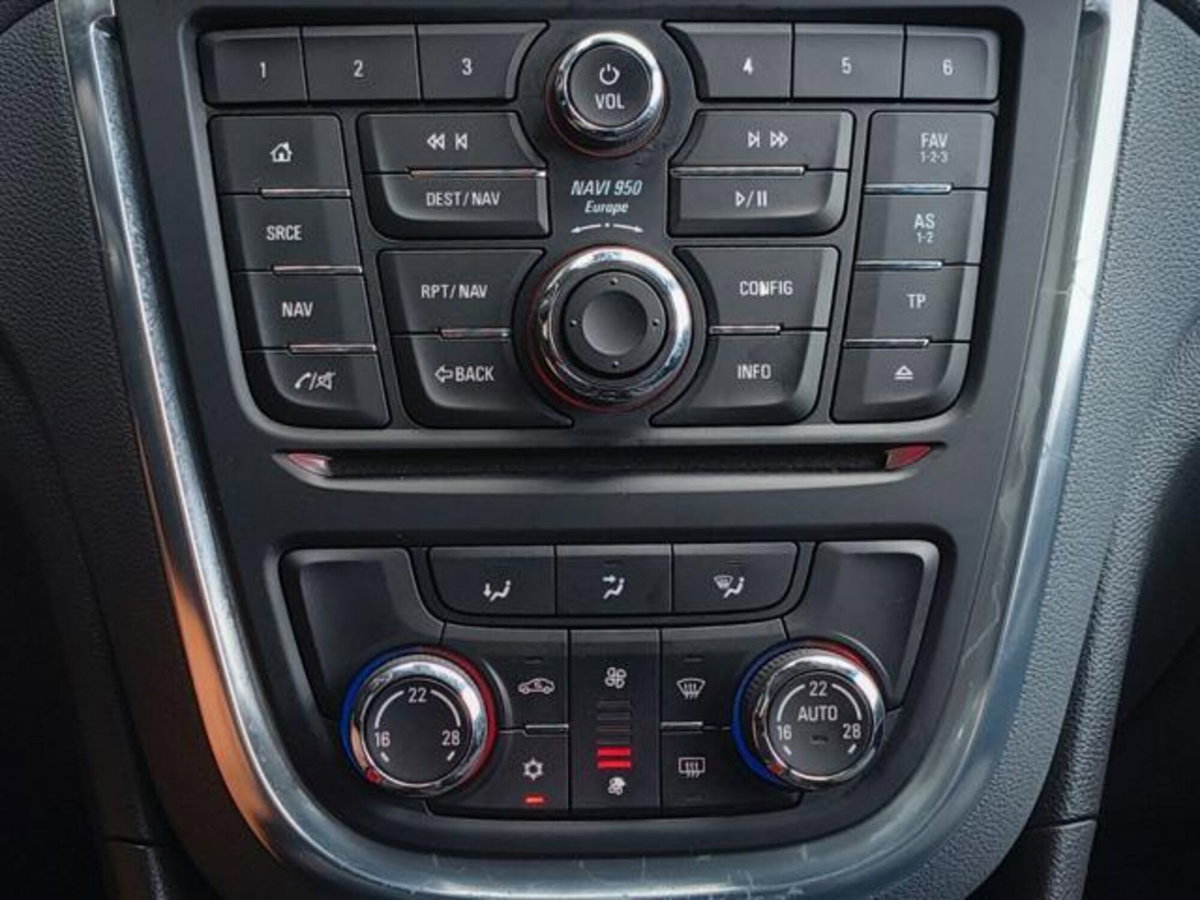 Opel Mokka 1.6 CDTI Ecotec 4x2 Start&Stop Cosmo (11)