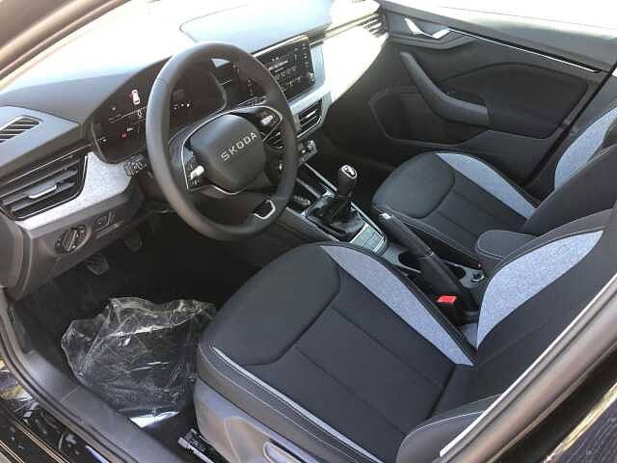 Skoda Kamiq 1.0 tsi Your Way 95cv (9)