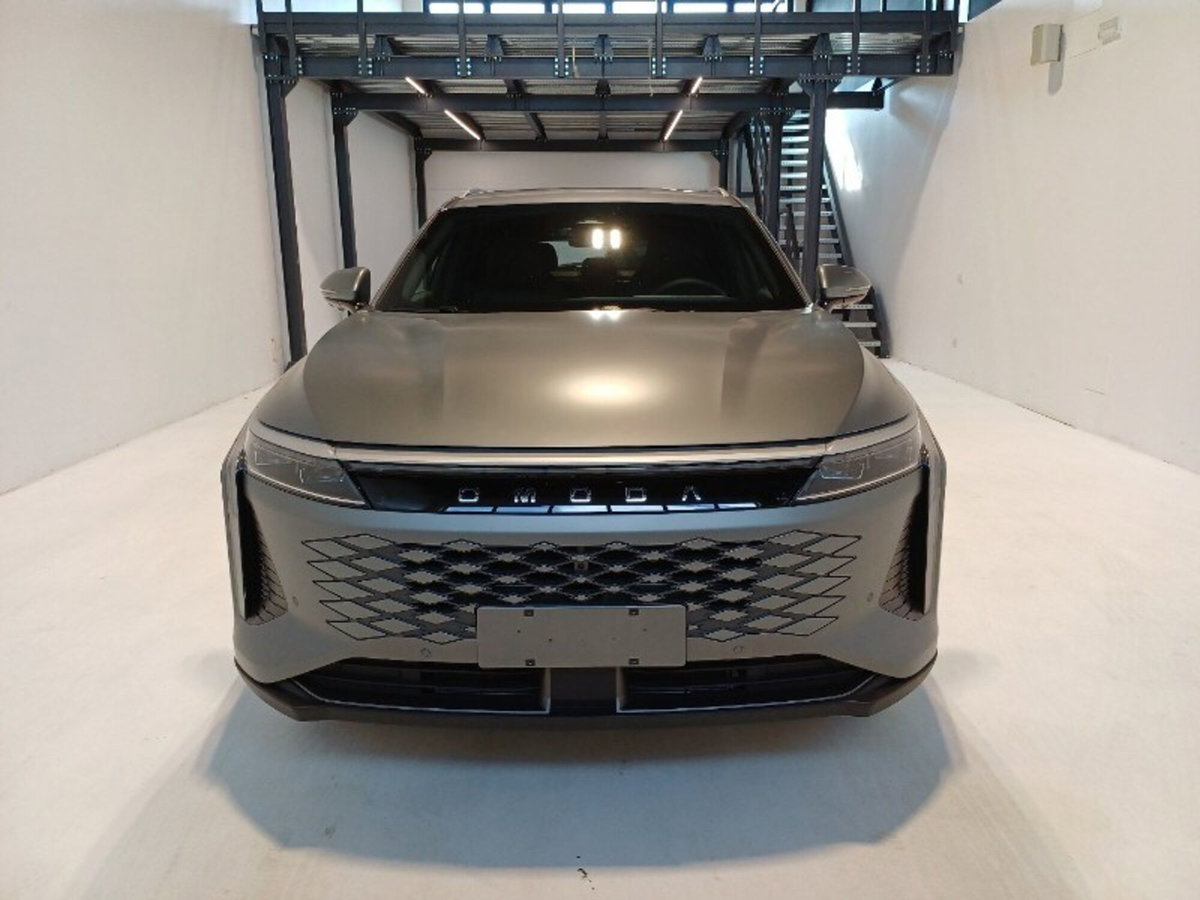 Omoda Omoda 9 SHS-P 1.5 tgdi phev Premium i-awd (2)