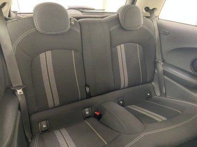 MINI Mini Cooper SE Yours (10)