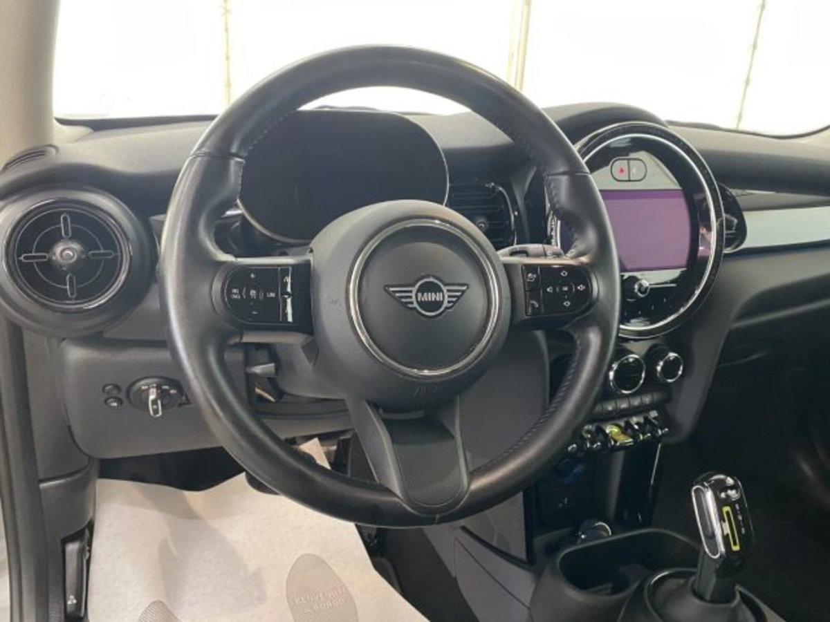 MINI Mini Cooper SE Yours (7)