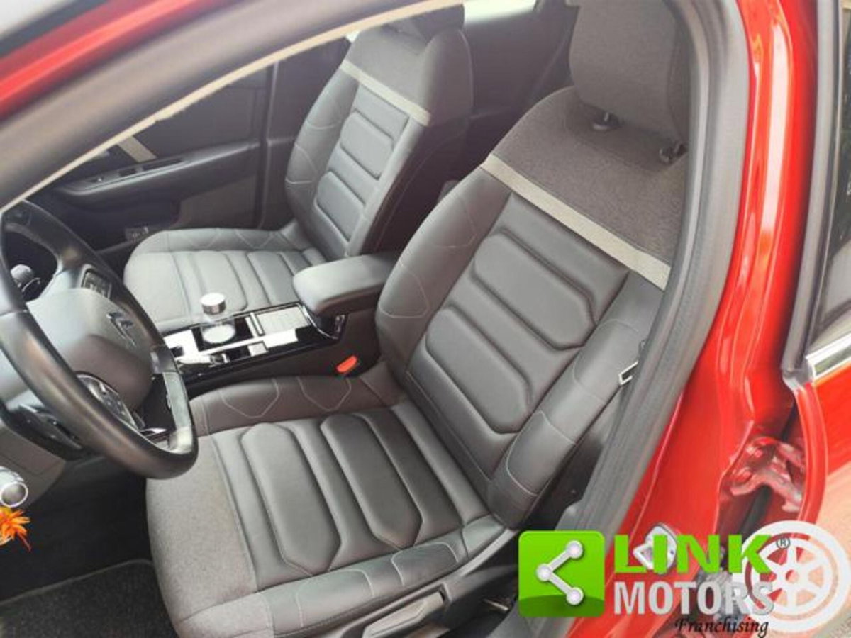 Citroen C4 PureTech 130 S&S EAT8 Shine (6)